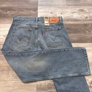 NWT 2000s Levis 514 Mid Wash Blue Mens 33x30 Slim Straight Denim Jeans Red Tab